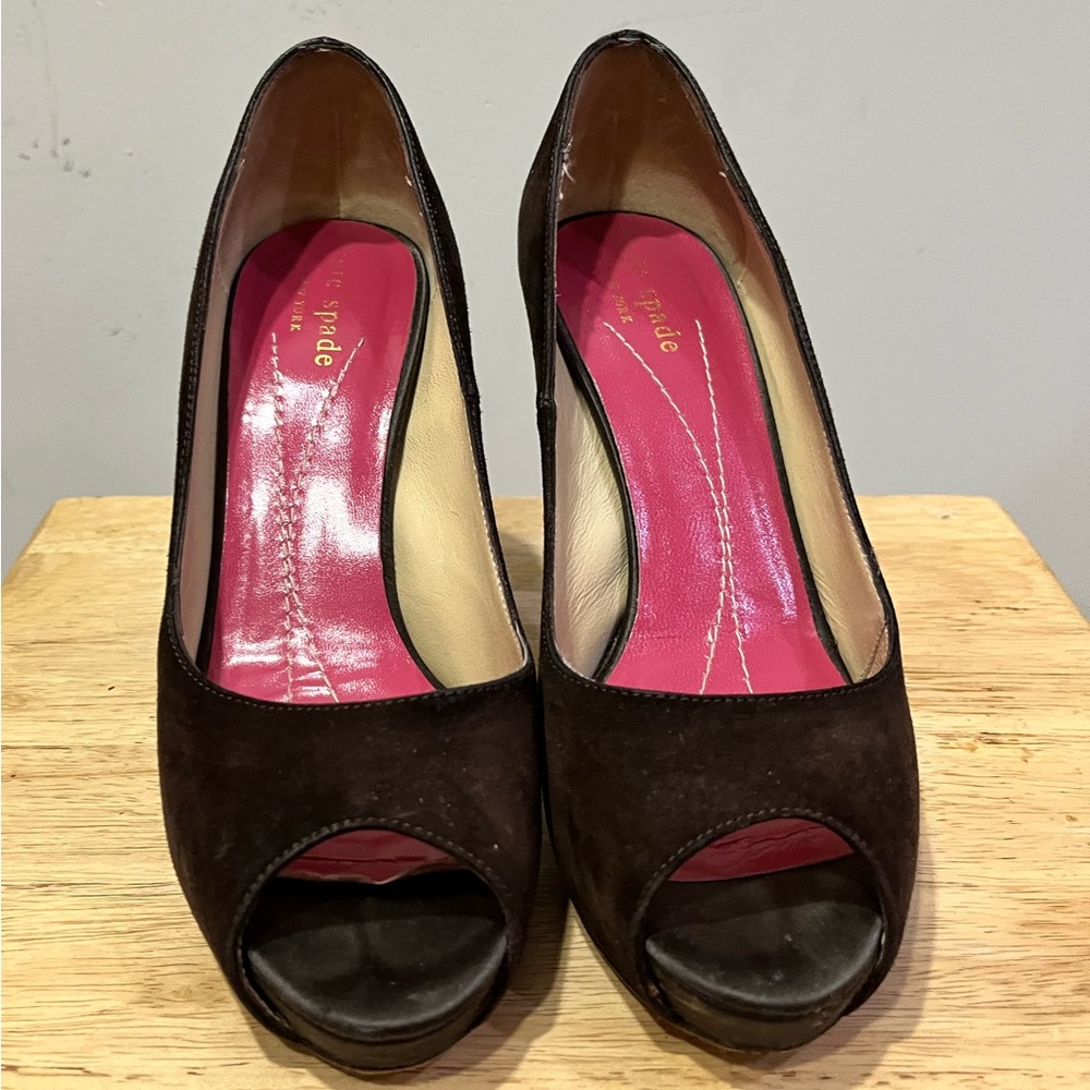 Kate Spade suede peep toe platform. Size 35 1/2. Great condition.